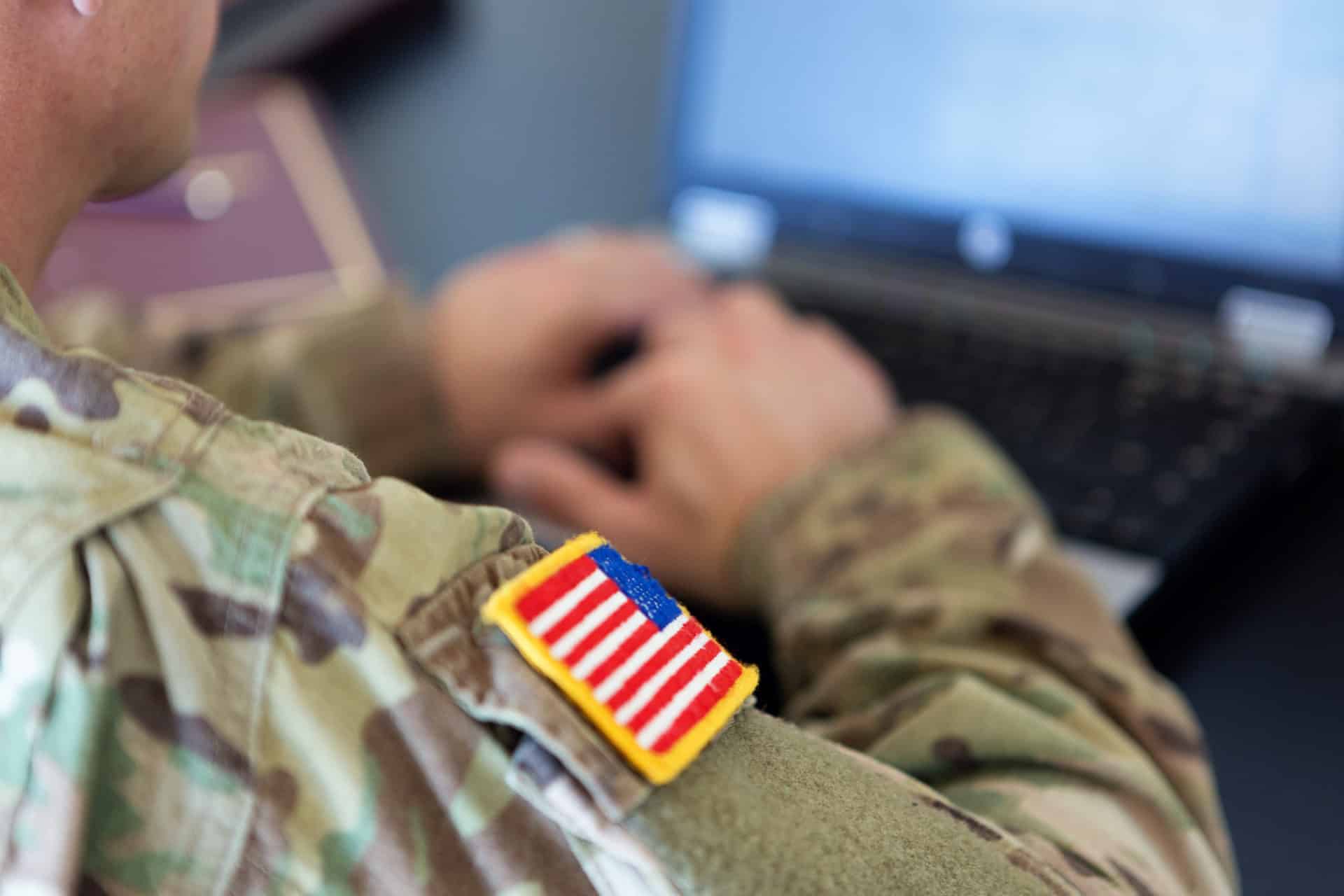 G Receives Global SOF Foundation Membership Plaque At 2022 Special Air Warfare Symposium